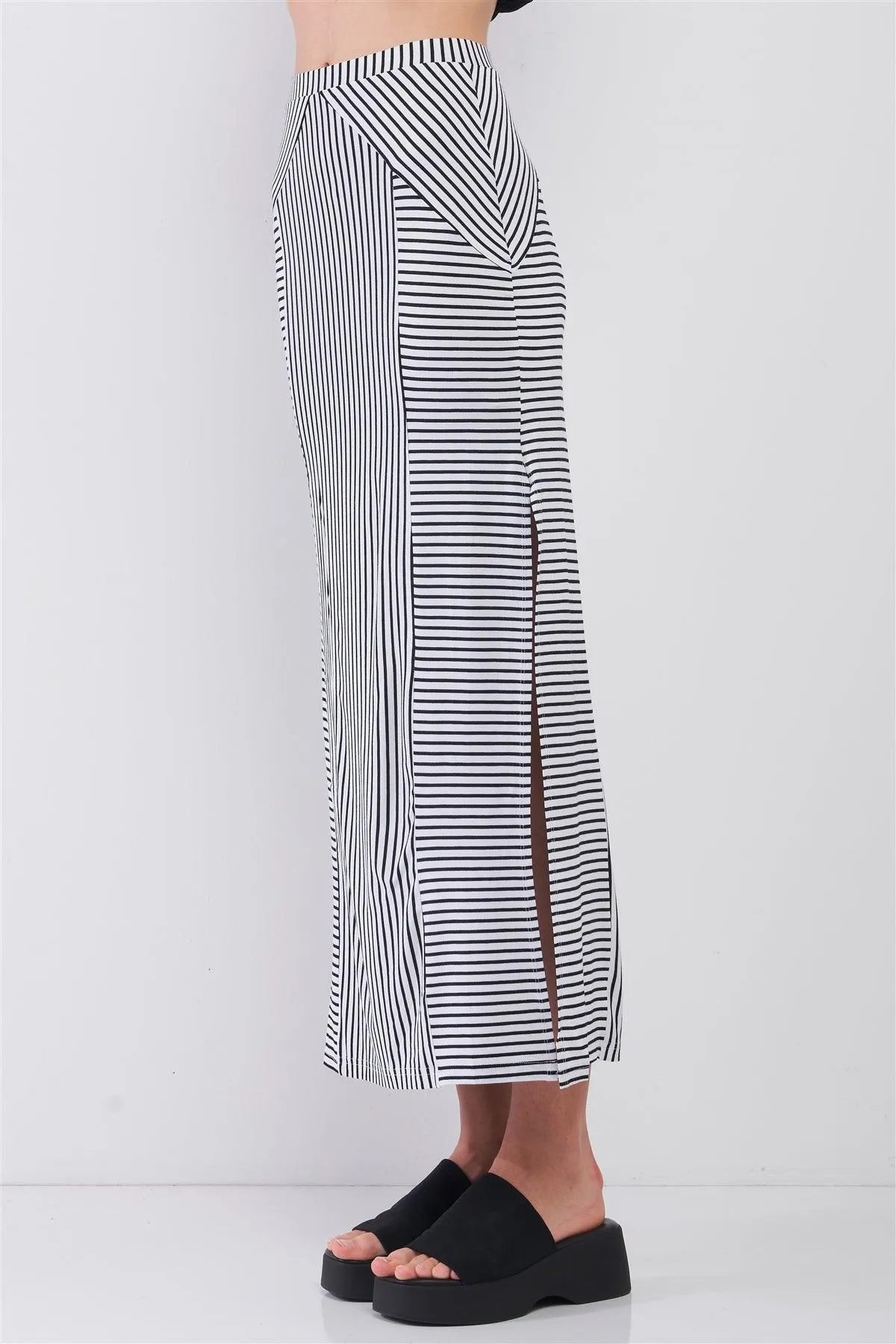 Black & White Multi Striped High Waist Side Slit Detail Midi Skirt /1-2-2-1