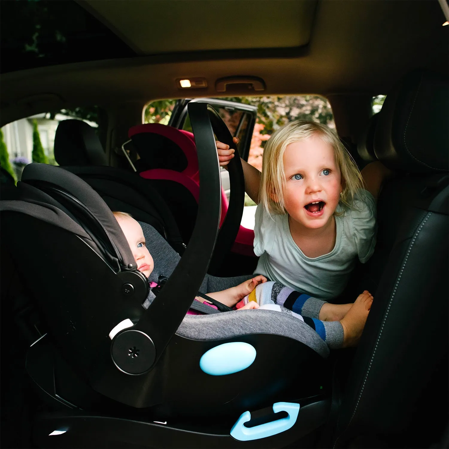 Clek Liing Infant Car Seat   Base