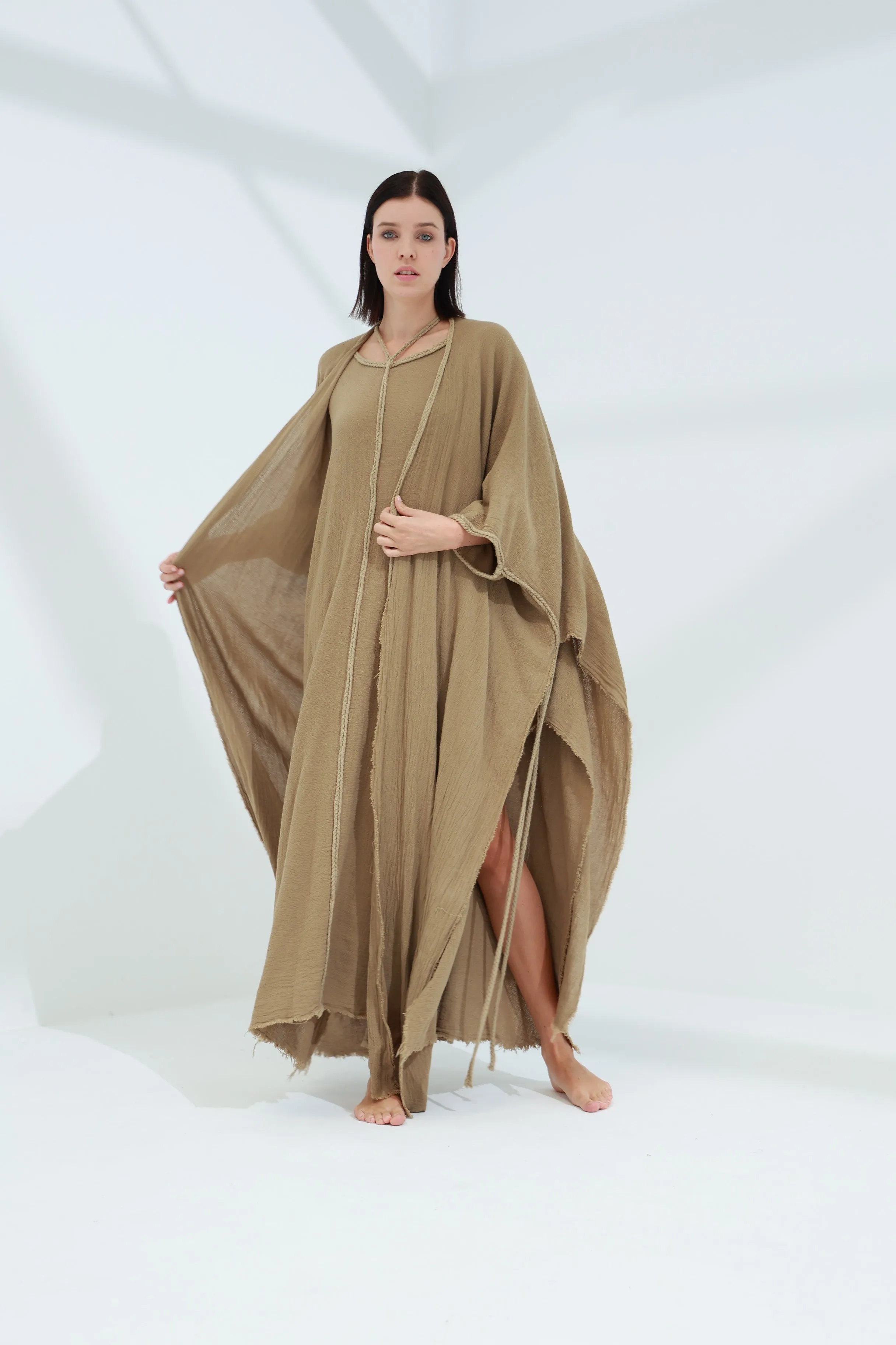 Sande Linen Abaya Coloniale