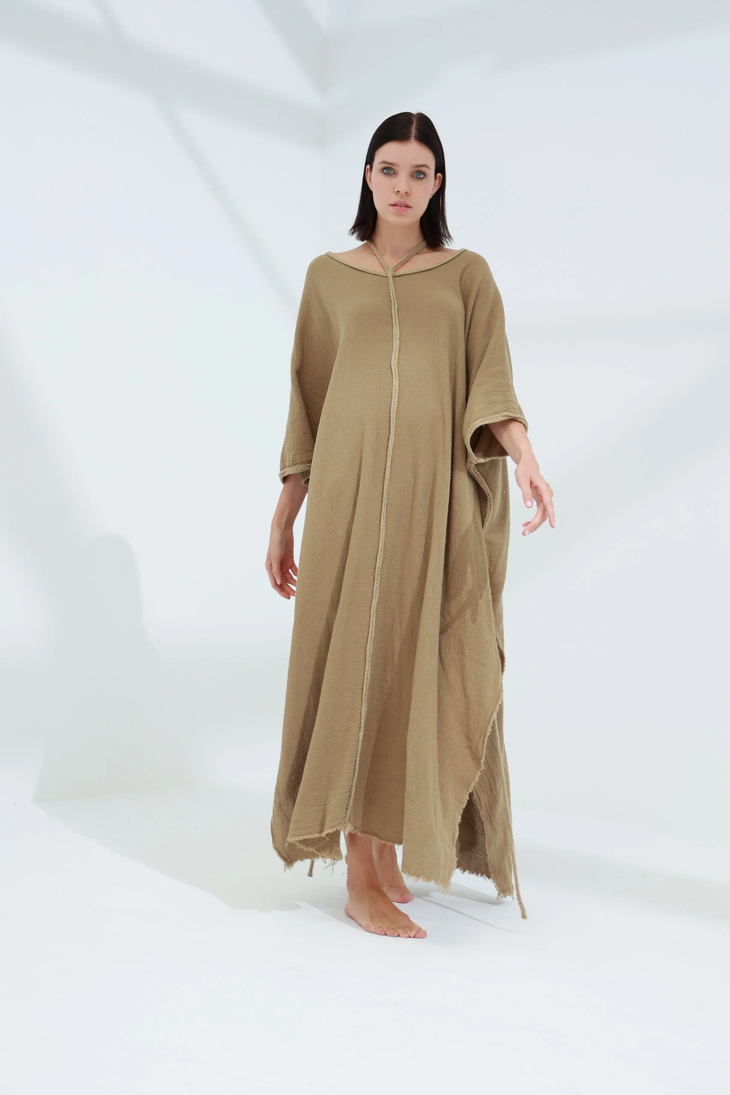 Sande Linen Kaftan Coloniale