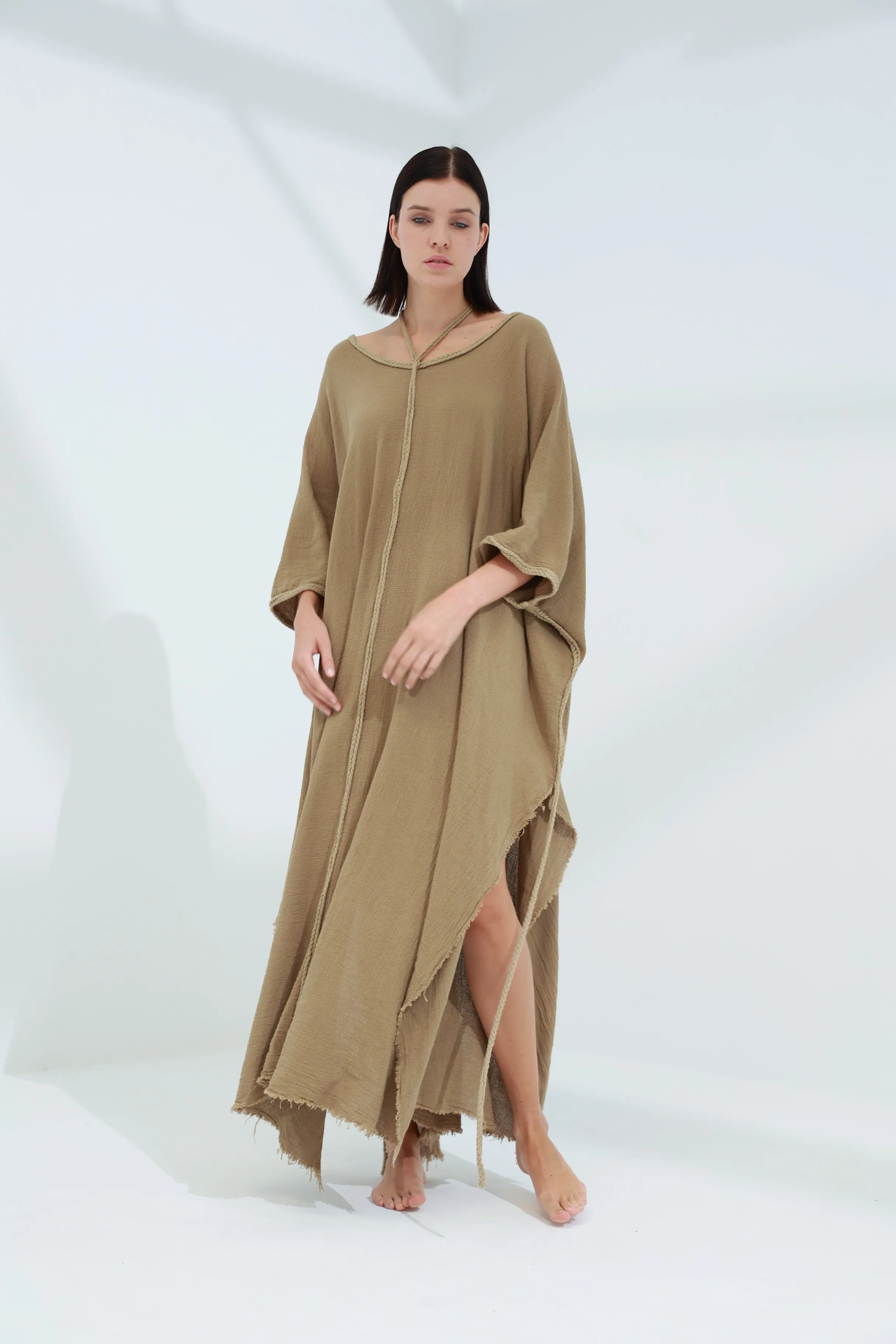 Sande Linen Kaftan Coloniale