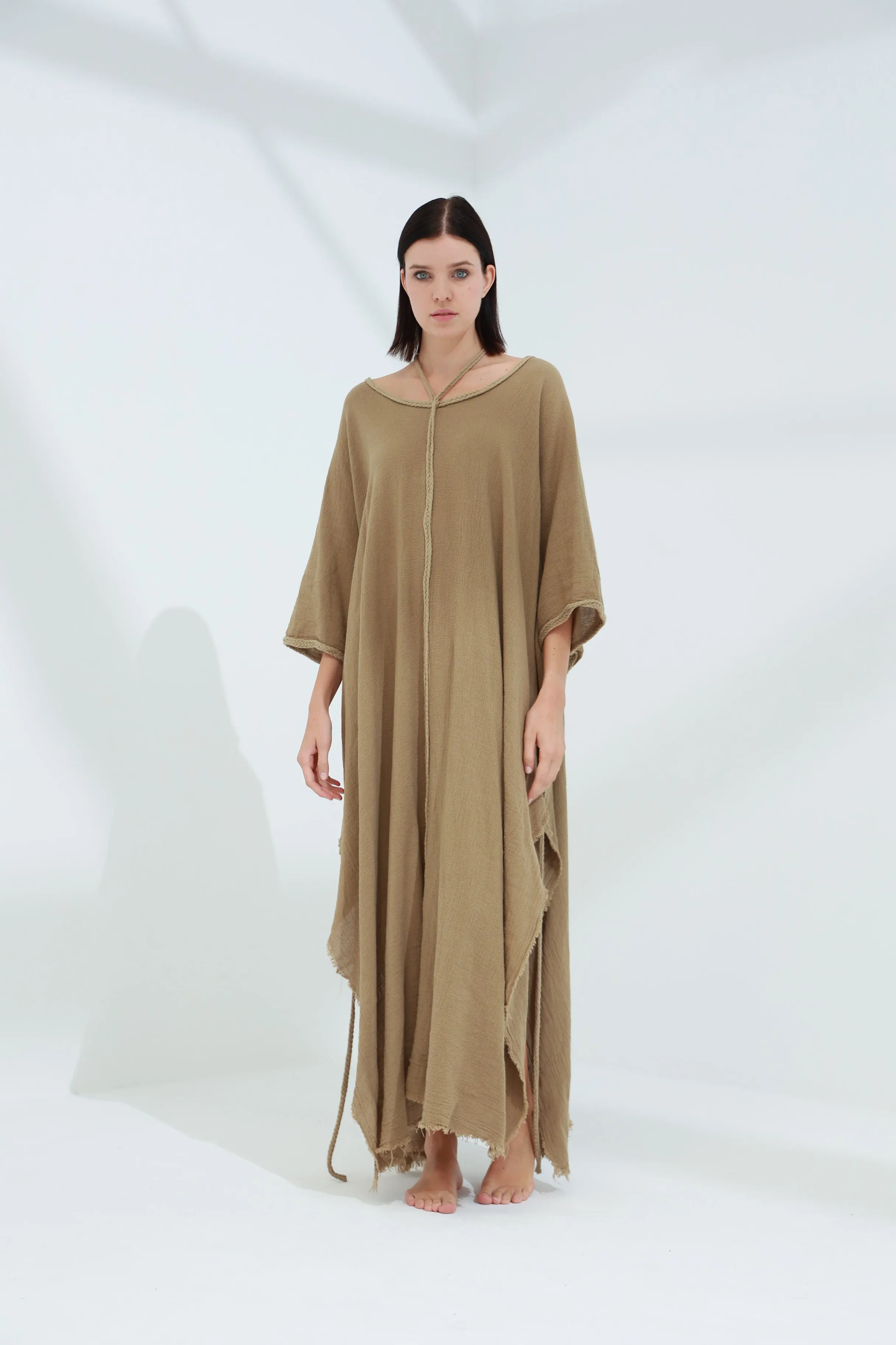 Sande Linen Kaftan Coloniale