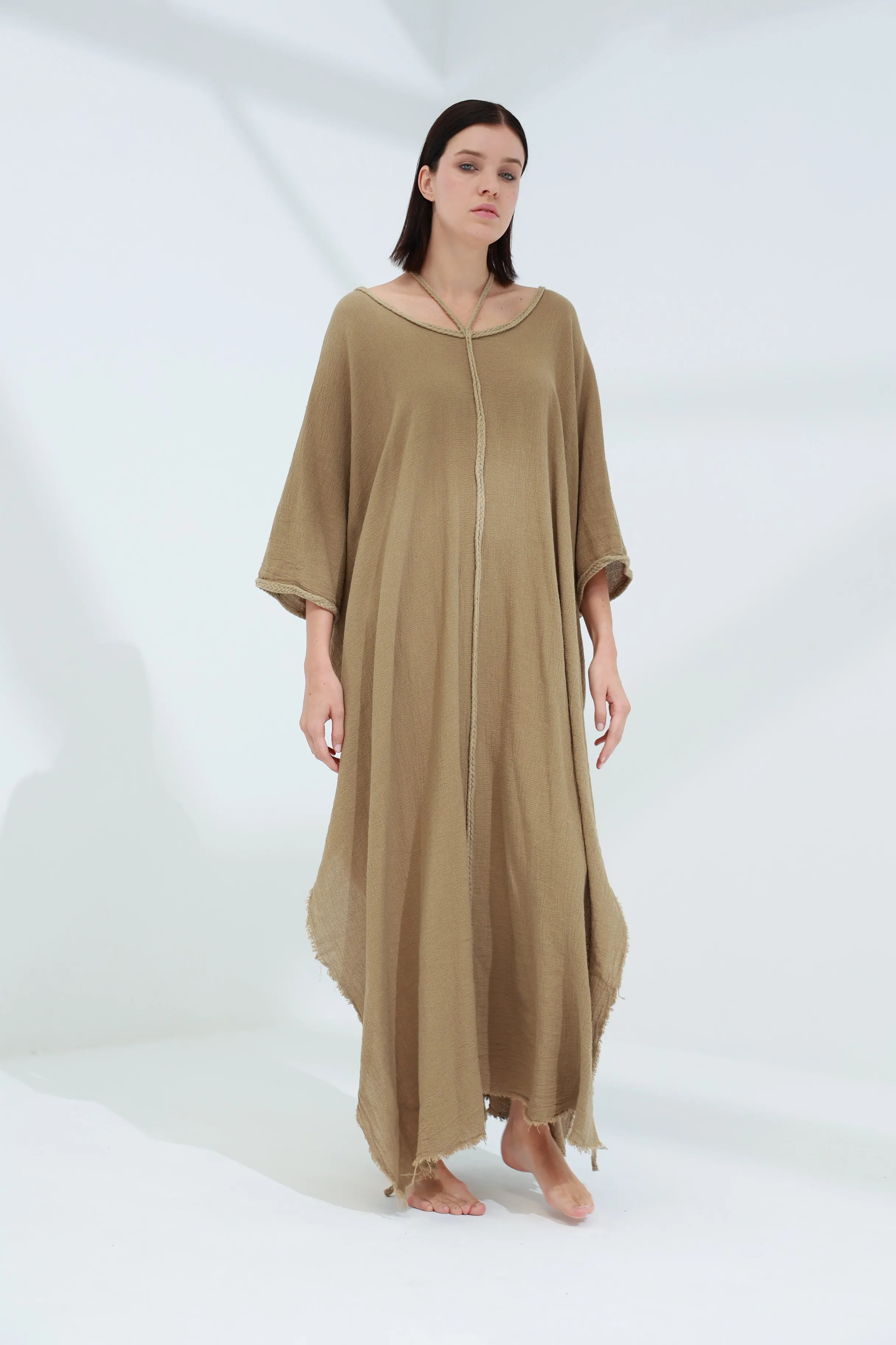 Sande Linen Kaftan Coloniale