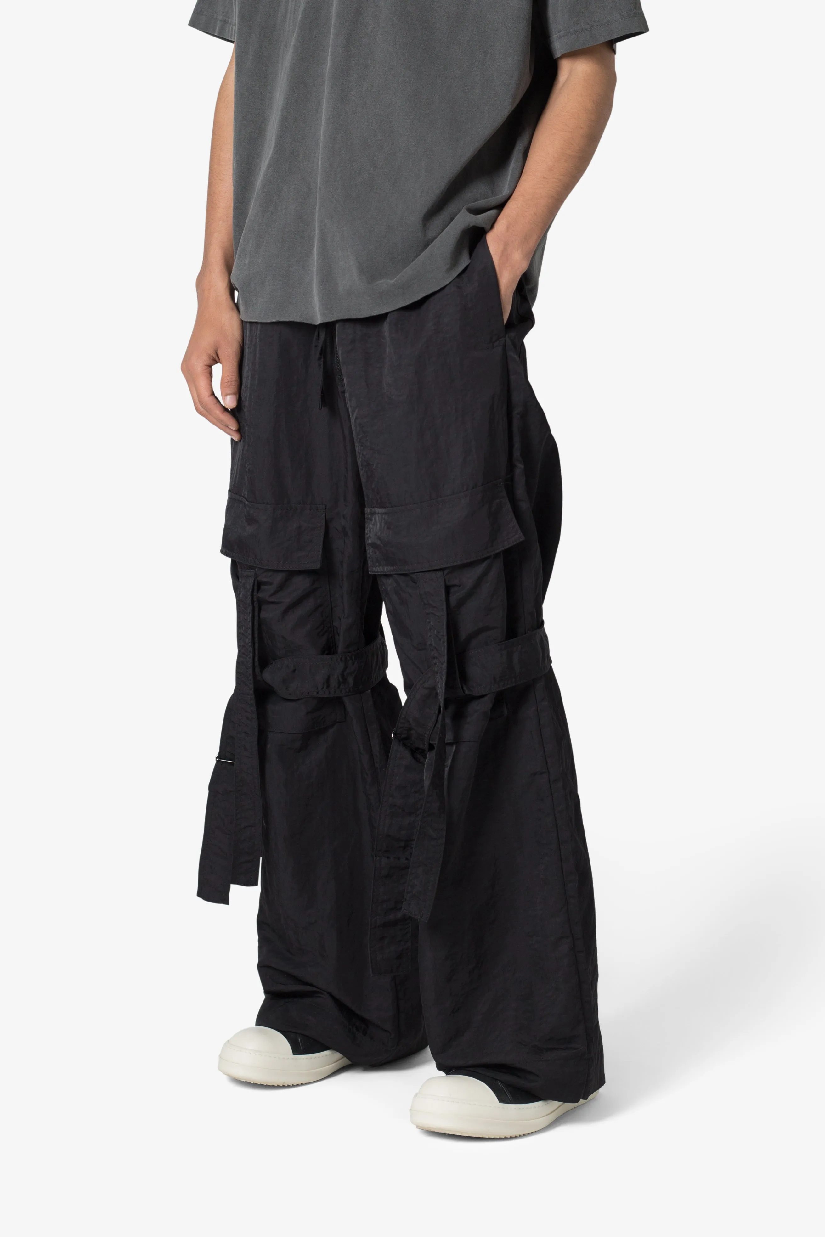 Ultra Baggy Strap Cargo Pants - Black